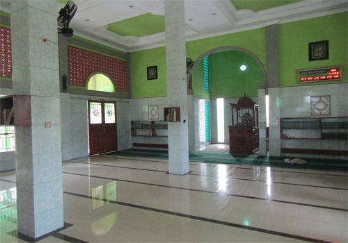 gambar sarana ibadah tampak dalam