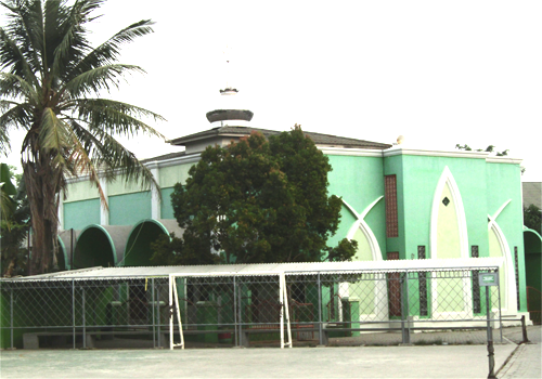 gambar sarana ibadah tampak luar